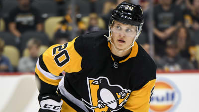 Kasper Björkqvist i Pittsburgh Penguins tröja