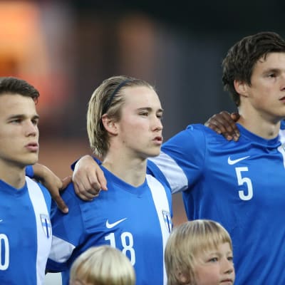 Simon Skrabb, Fredrik Lassas, Sauli Väisänen, U21-landslaget i fotboll, hösten 2015.