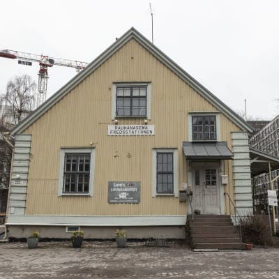 Rauhanasema, koko kuva.