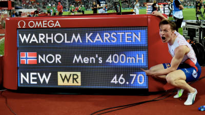 Karsten Warholm presenterar sin segertid.