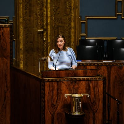 Katri Kulmuni puhui eduskunnassa 16. toukokuuta.
