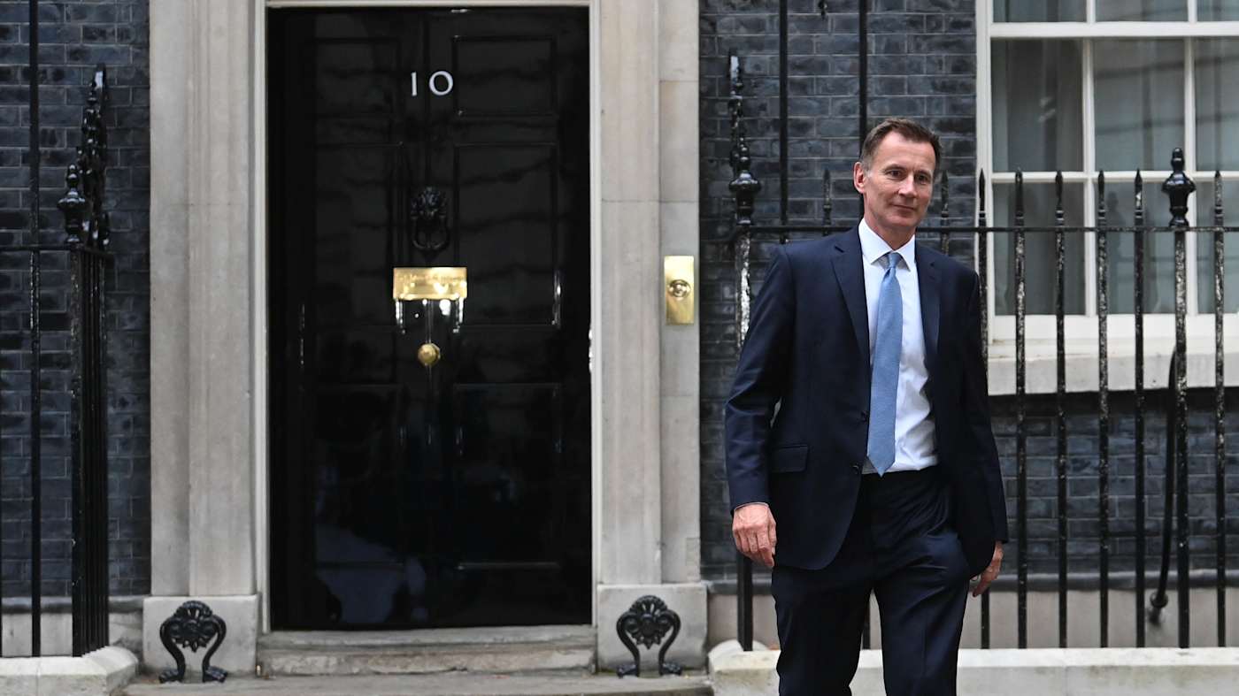 UK Chancellor Jeremy Hunt outside 10 Downing Street.