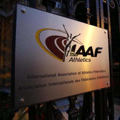 Ryssland accepterar IAAF:s avstängning.