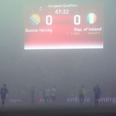 Tät dimma i matchen mellan Bosnien-Hercegovina och Irland.
