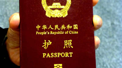 Kina beviljar inte pass till sina etniska minoriteter, trots att kinesiska turister reser utomlands allt mera.
