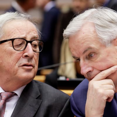 EU-kommissionens ordförande Jean-Claude Juncker och EU-förhandlaren Michel Barnier.