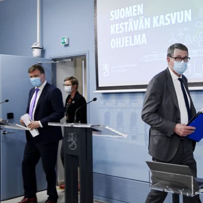 Valtiovarainministeri Matti Vanhanen kommentoi elpymispakettia