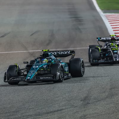 Alonso och Hamilton kör i Bahrain.