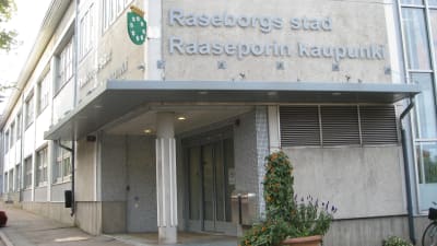 Raseborgs stadshus, entré