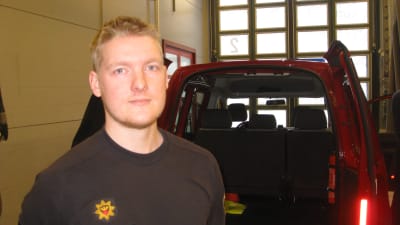 Niko Mättö är stationsmästare vid Hangö brandstation