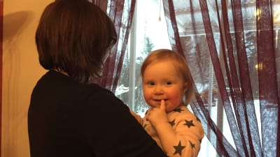 Marika Häggback med dotterna Amanda.