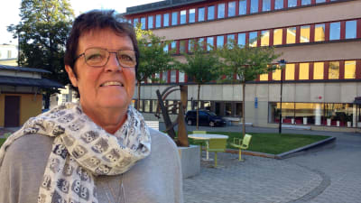 Vi har inget samarbete med SD men vi bjuder in alla partier till informationsmöten, säger kommunalråd Inger Källgren Sawela.
