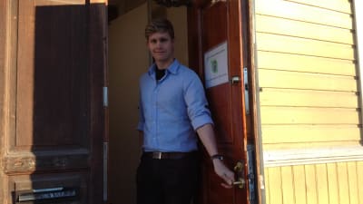 Nikolaj von Veh är skolpsykolog i Borgå