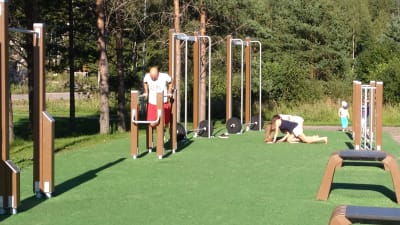 Folk tränar i Kodderviken