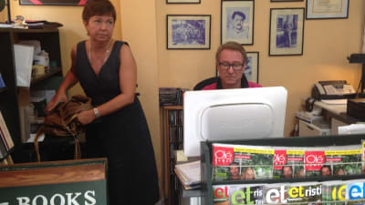 Eija och Markku Vento i sin skandinaviska bokhandel i Fuengirola