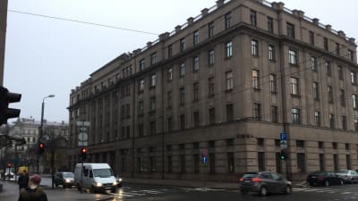 Vid bild på Lettlands försvarsministerium i Riga.