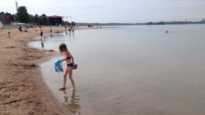Sandudds simstrand i Helsingfors i juni 2013