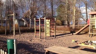 Lekpark i Deberby i Ingå