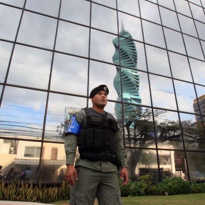 Åklagarämbetet i Panama beordrade ett 27 timmar långt tillslag mot Mossack Fonsecas huvudkontor för att utreda möjliga brott i den ökända advokatbyrån