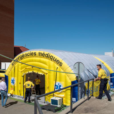Ett fältsjukhus i staden Lleida i Katalonien under coronapandemin.