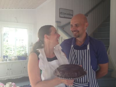 Sar-Milla och Kaj-Christer Ingves bjöd på romantiska chokladbakelser