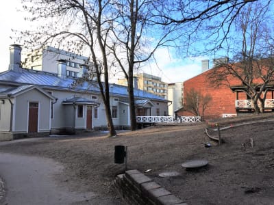 Sirkkalabackens skolbyggnad. 