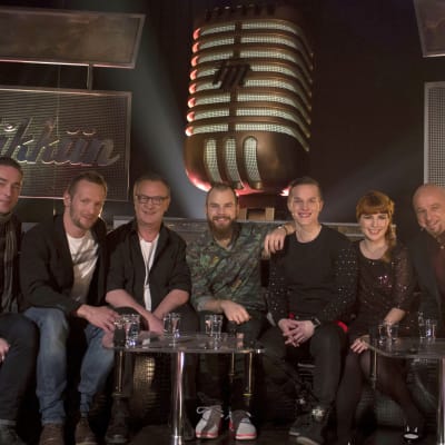 Sami Uotila, Jarkko Nyman, Esko Kovero, Kalle Ruusukallio, Valtteri Lehtinen, Suvi Hurme ja Sami Hintsanen Tartu Mikkiin -ohjelmassa 12.12.2014
