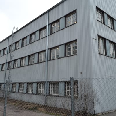 Den gamla keramikfabriken ägs av ett privat företag.