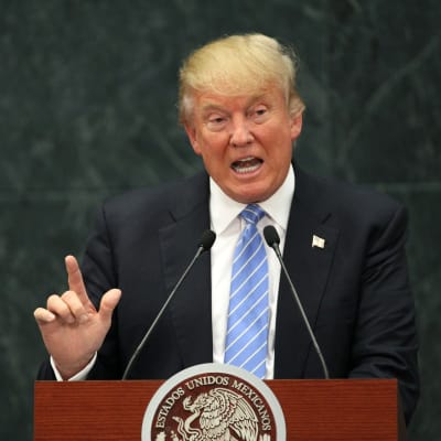 Republikanska partiets presidentkandidat Donald Trump talar efter ett möte med Mexikos president Enrique Peña Nieto i Los Pinos, Mexico City, 31 augusti 2016.
