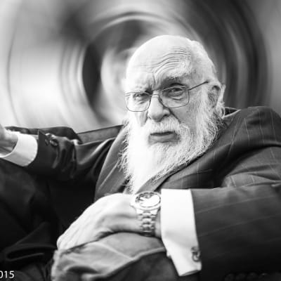 Skeptikern och magikern James Randi