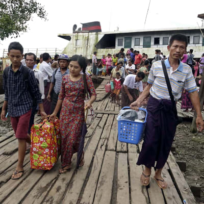 Rohingya-minoriteten flyr från västra Burma.