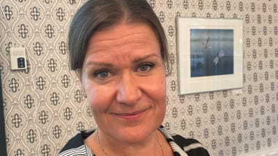 Leende kvinna. 