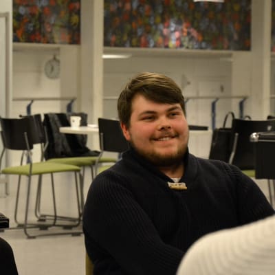 Victor Österberg var den enda som dök upp på fusionsdiskussionen för unga.