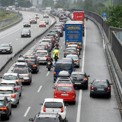 Biltrafik i Schweiz den 26 juli 2014.
