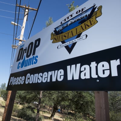I Kalifornien uppmanas befolkningen spara på vattnet
