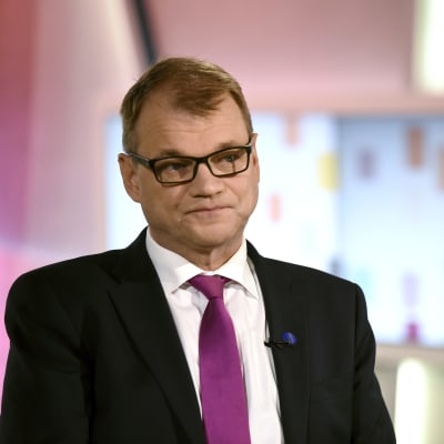 Juha Sipilä som gäst på Yles Morgonetta. 