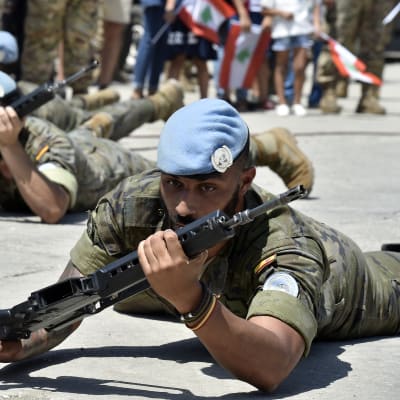 Dessa spanska soldater ingår i UNIFIL som består av omkring 10 500 soldater, bland dem 200 finländare