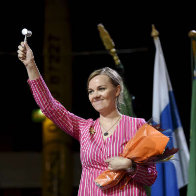 Katri Kulmuni strax efter att ha blivit vald till Centerns partiledare