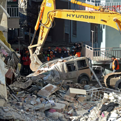 Pelastusoperaatio lopetettiin maanantaina Elazığissa.