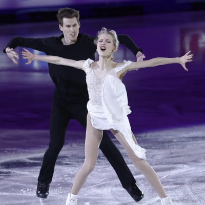 Matthias Versluis och Juulia Turkkila dansar på EM-galan.