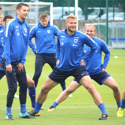 Finlands första träningspass inför VM-kvalmatcherna mot Island och Kosovo.