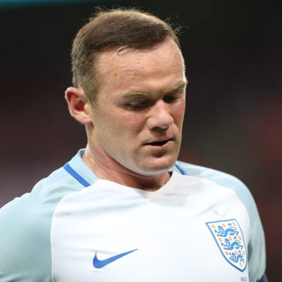 Wayne Rooney är en engelsk fotbollsspelare.