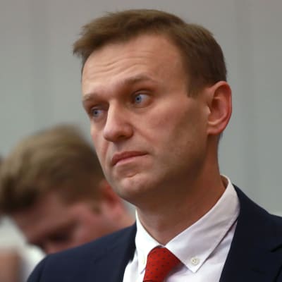 Ryske oppositionspolitikern Aleksej Navalnyj inför den ryska centralvalnämnden i december 2017.