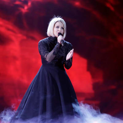 Leena Tirronen på Eurovisionsscenen.