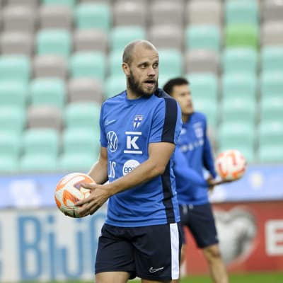 Teemu Pukki kuvassa