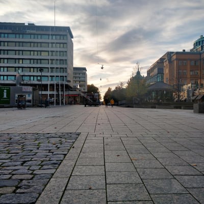 Rewell Center i Vasa sett från gågatan.