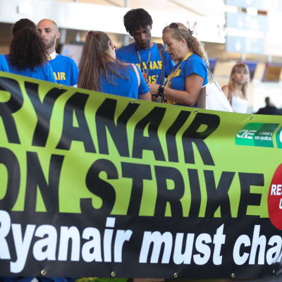 Personalen vid Ryanair strejkar 