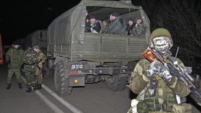 Ukrainska fångar väntar på att bli utväxlade mot proryska separatister 26.12.2014 i Donetsk.