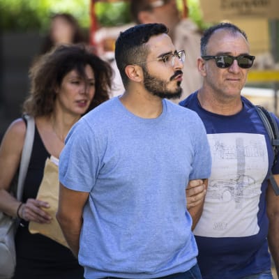 Simon Leviev alias Shimon Hauyt blir fasttagen i Grekland