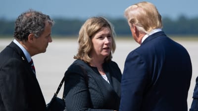 President Trump möter demokratiske senatorn Sherrod Brown och borgmästaren Nan Whaley i Ohio. 